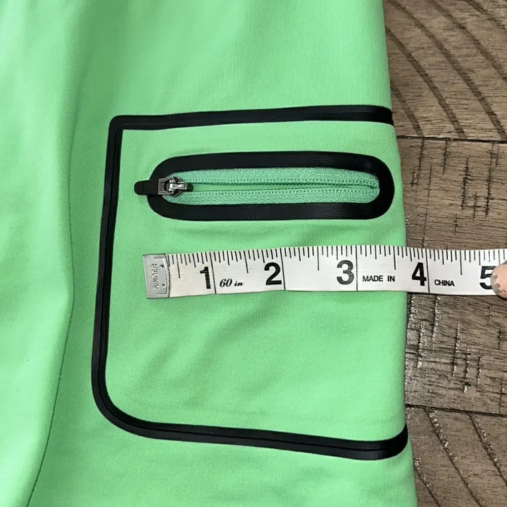 Title Nine Skort Zip Pocket for your stuff! 🏄🏻‍♀️ 🎾 🏖️ 🥾 Have fun 🤩